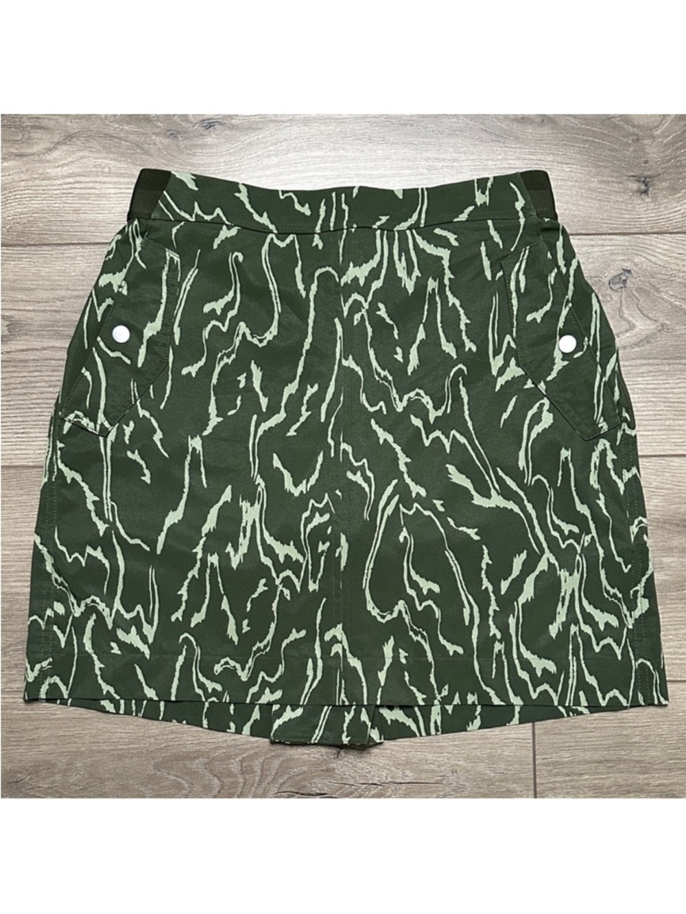 Athleta Vienna Cargo High Rise Skirt Skort Voyage Eucalyptus Olive Green Size‎ 8